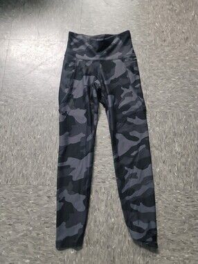 Old Navy Active Powersoft Black Camo Womens Leggings Small